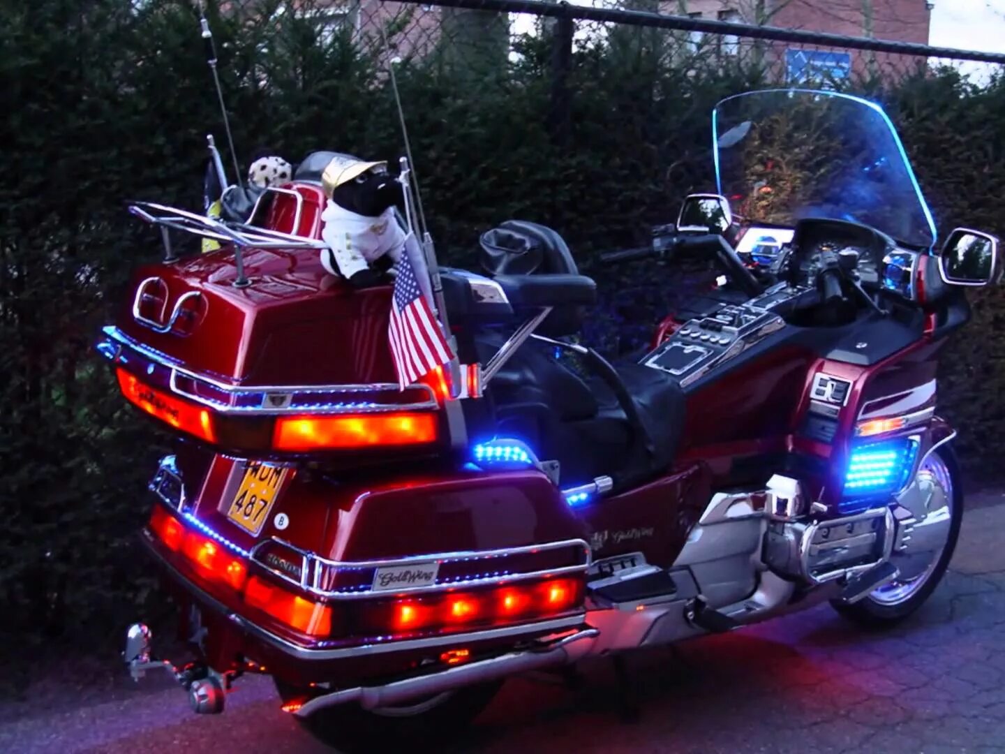 Песня moto