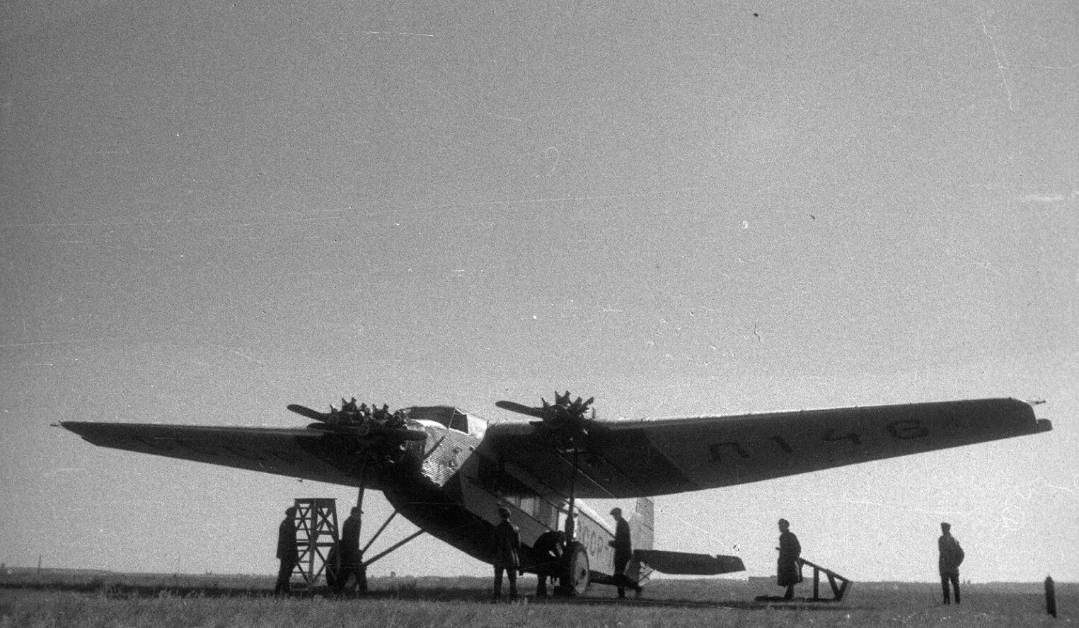 Самолет ант-9 «крылья советов». Самолет ант-9 «крылья советов». Самолет туполева ант 9. Самолет туполева ант 9. Самолет туполева ант 9.