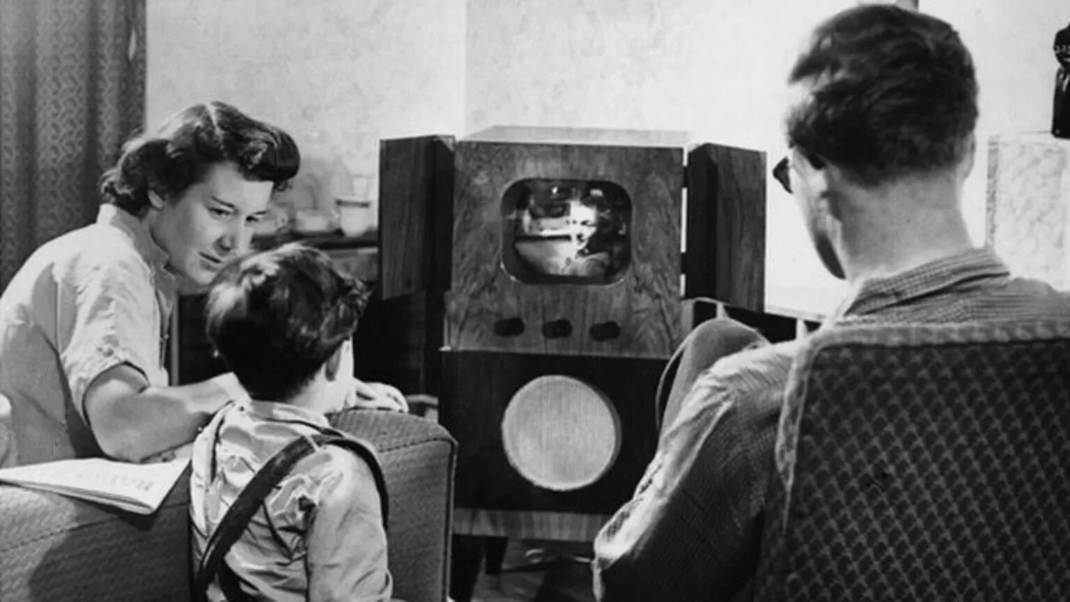 Телевидение в 50-е годы. Американский телевизор. Of tv one. Телевидение в 50-е годы. One tv ger.