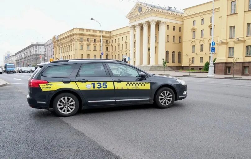 Минская такси. Такси Минск. Такси Москва Белоруссия. Автомобили такси в Минске.