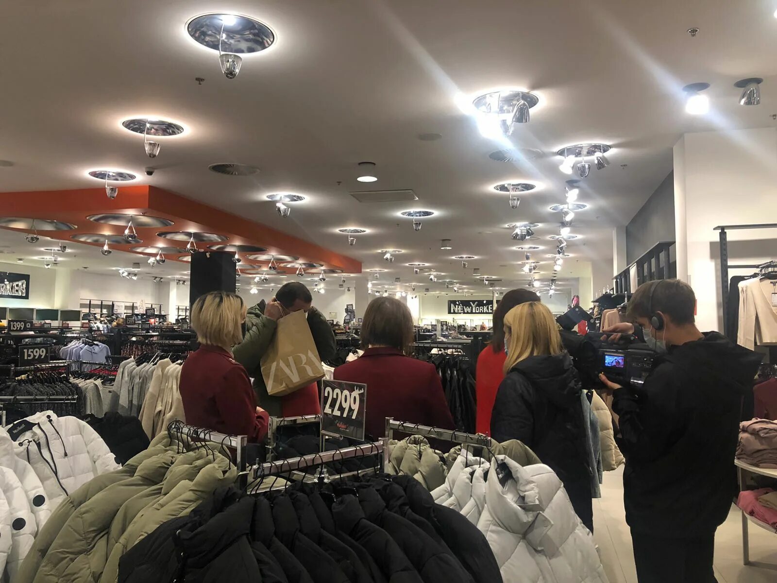 Вещи в мегаторге. Мегаторг 27 февраля. Тц мегаторг владимир магазины. Аби молл владимир. Мегаторг сенсей владимир.