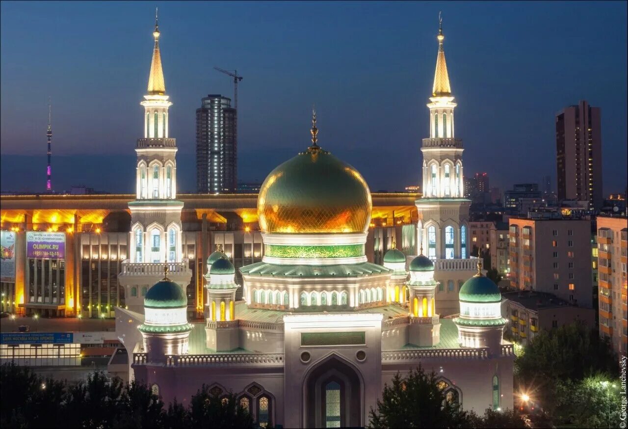 В москве есть мечеть. Главная Соборная мечеть Москвы. Минарет Московской Соборной мечети. Главный в Московской Соборной мечети.