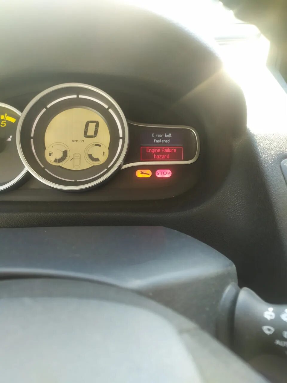Engine failure. Engine failure hazard рено меган 3. рено меган 3 ошибка engine failure. рено меган 3 ошибка engine failure hazard. чек меган 3 engine failure hazard.