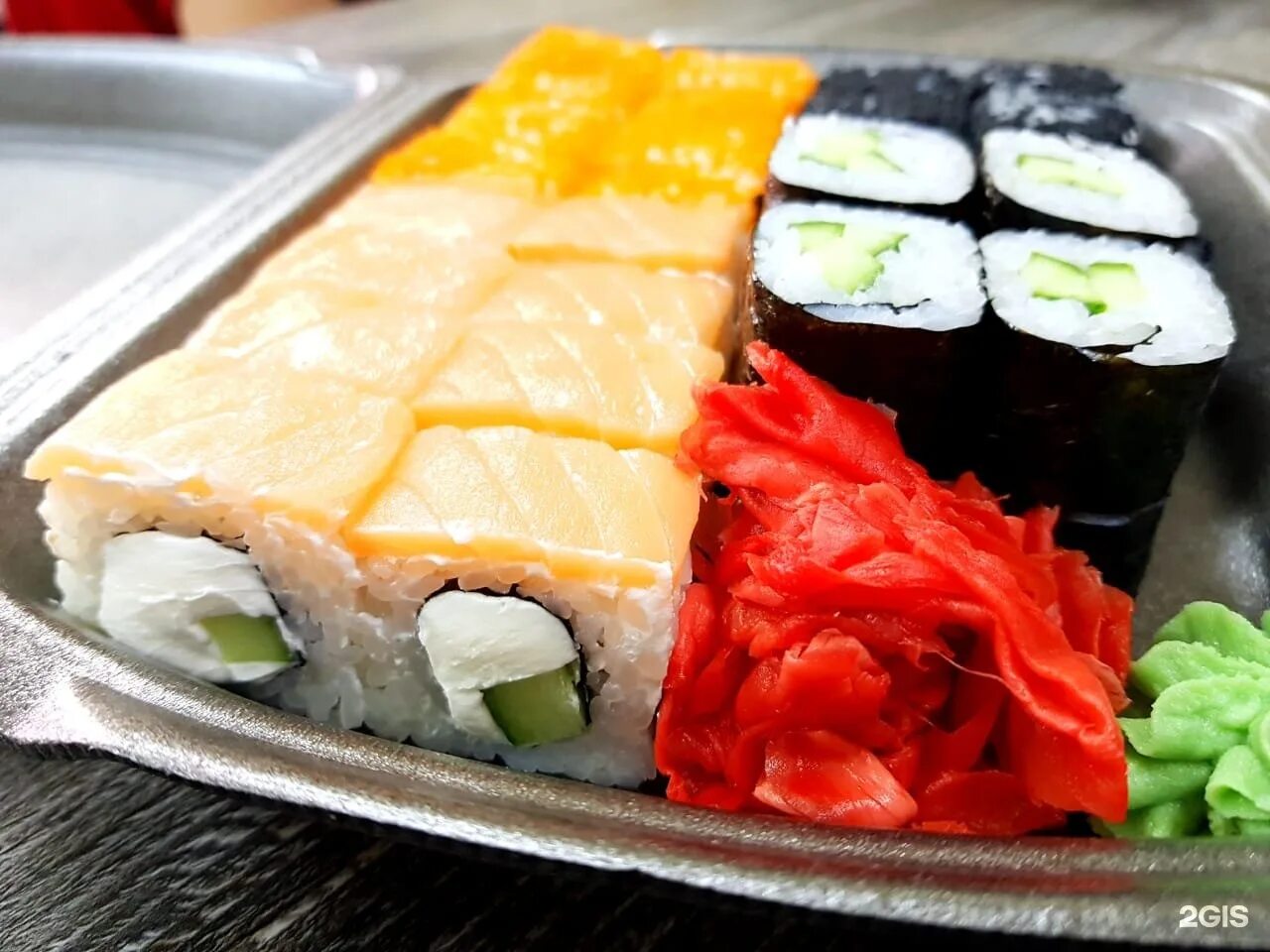 Смешные роллы. Роллы якутск. Роллы в якутию прикол. Роллы в виде конвертиков. Суши на проспекте саратов.