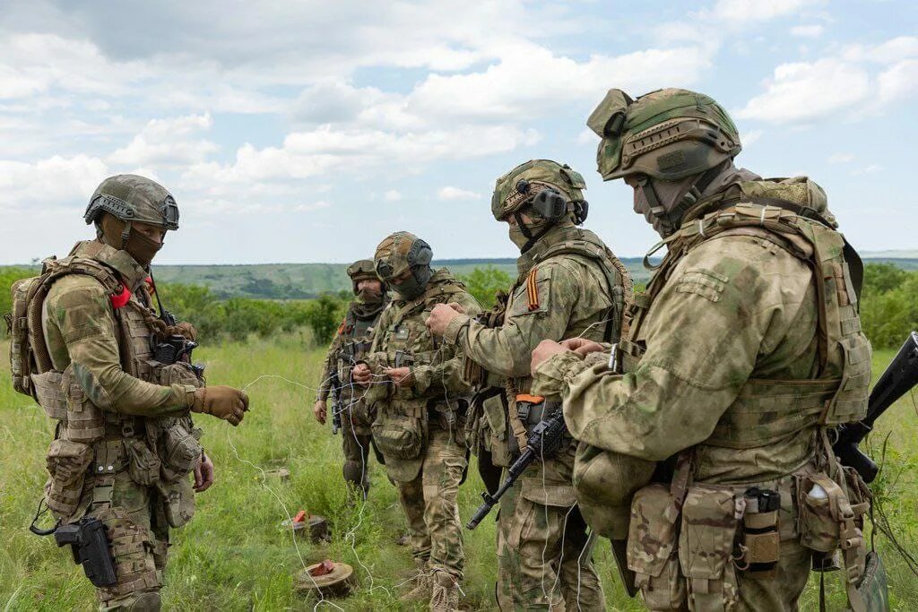 Саперная операция 11. Фото российских военных. Саперы Росгвардии. Спецназ Росгвардии. Шлем сапёра Росгвардии.