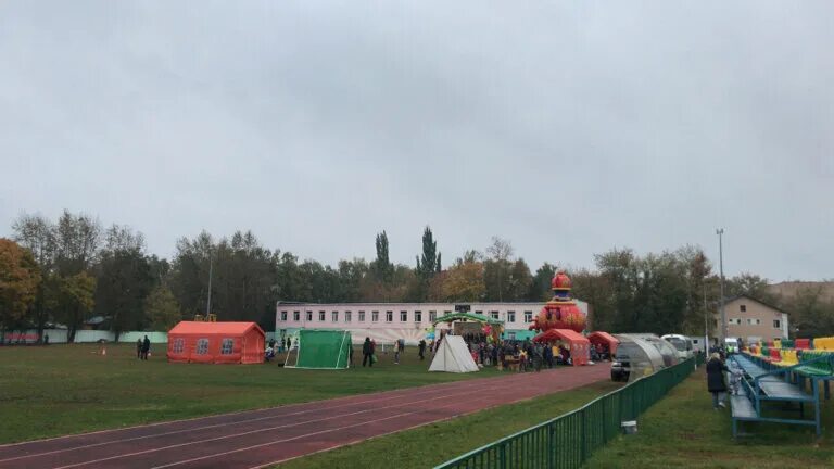 стадион урожай томилино каток. стадион урожай. стадион урожай караваево. стадион урожай несвиж. станица павловская стадион урожай.