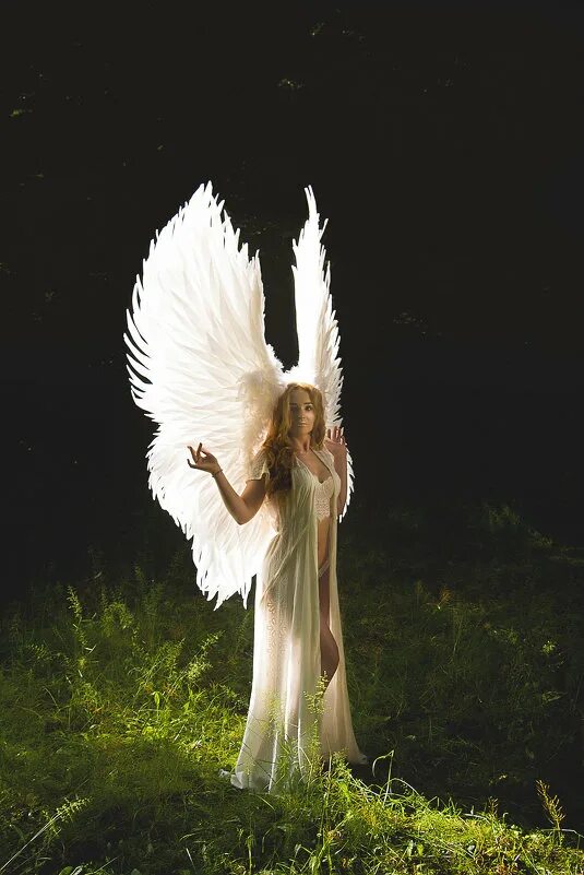ангел света девушка. ангелы светы. ангелы светы. ангелы светы. девушка в образе ангела.