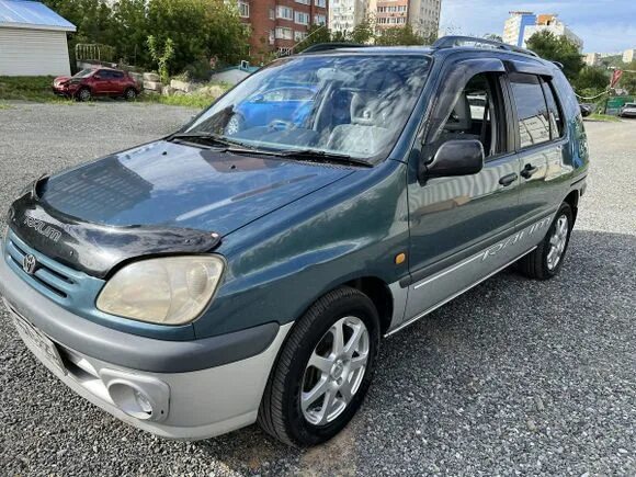 Тойота раум 2002. Toyota raum 2002. В. Тойота раум 2002. В.