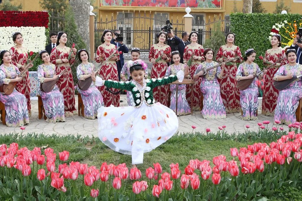 Таджикские цветы
