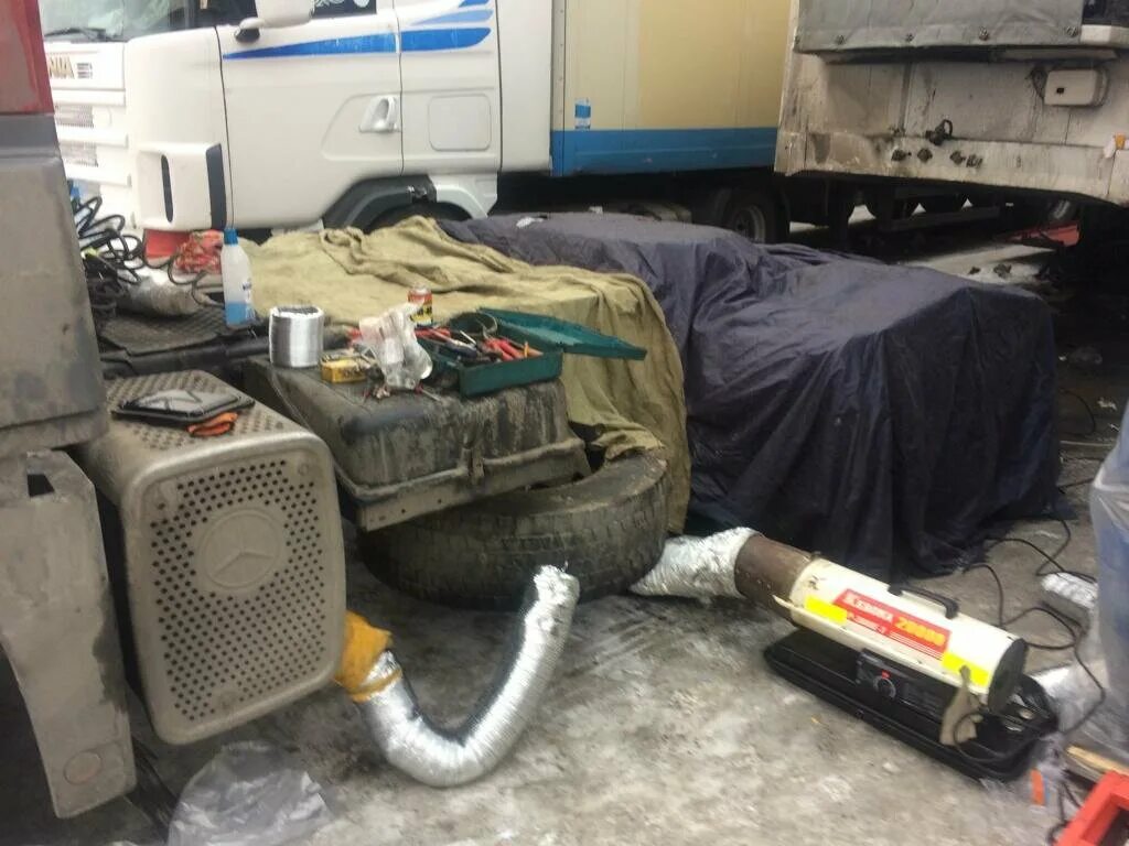 глушитель хитачи 330. отогрев спецтехники. тепловая пушка для отогрева автомобиля. отогрев спецтехники. отогрев спецтехники.