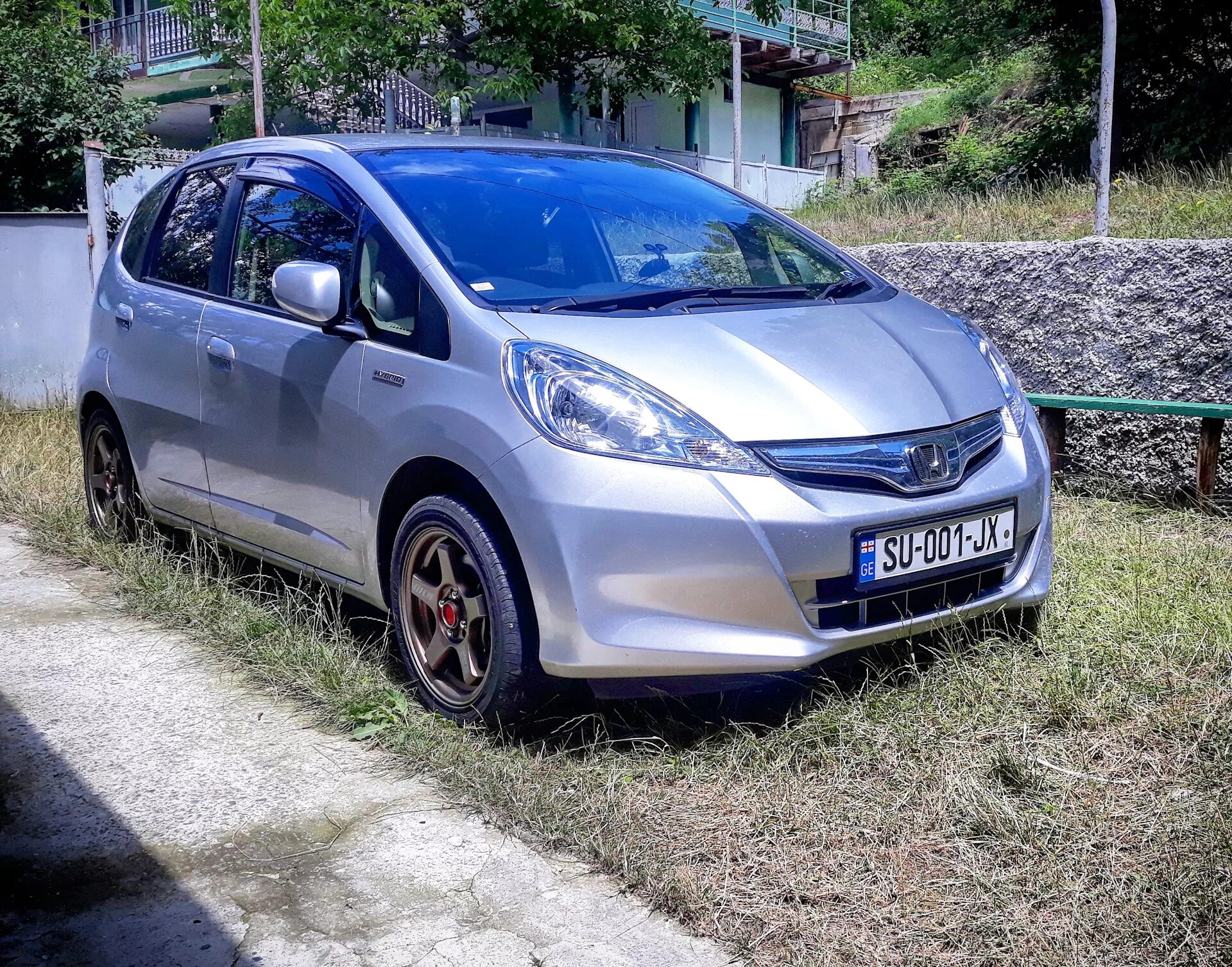 Купить хонда фит в новосибирском. Honda Fit Hybrid. Honda Fit 1.3 Hybrid. Тойота Хонда фит. Honda Fit 2.