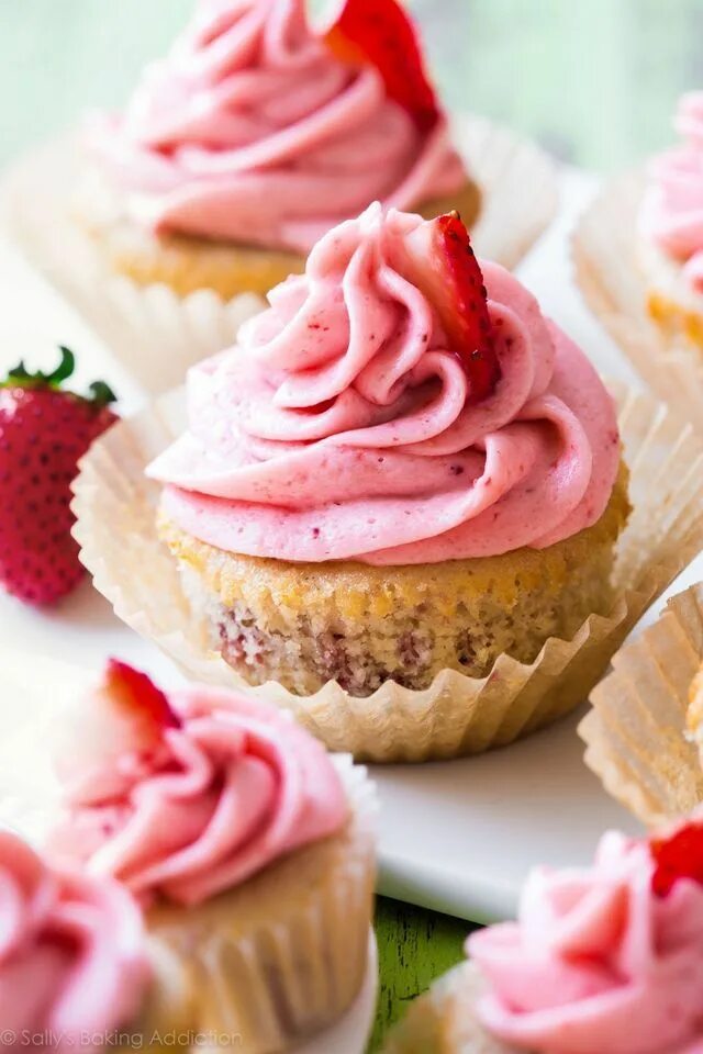 Пирожное Корзиночка: вкус детства / How to make Sweet tarts with meringue ♡ Engl