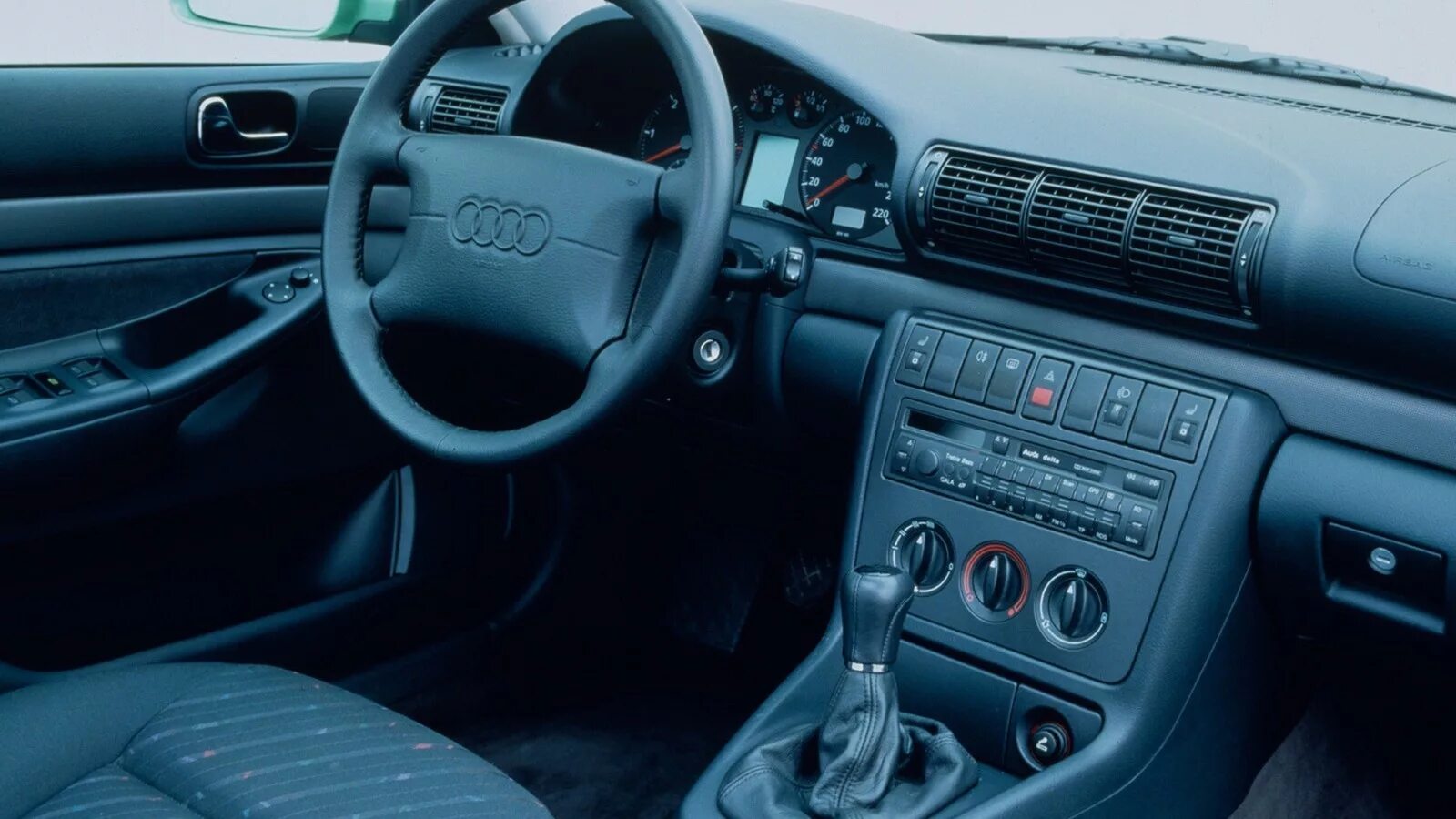 Ауди а6 с4 тди купить. Audi a4 b5 1995. Audi a4 b5 1996. Ауди а4 б5 2000. Audi a4 b5 1999.