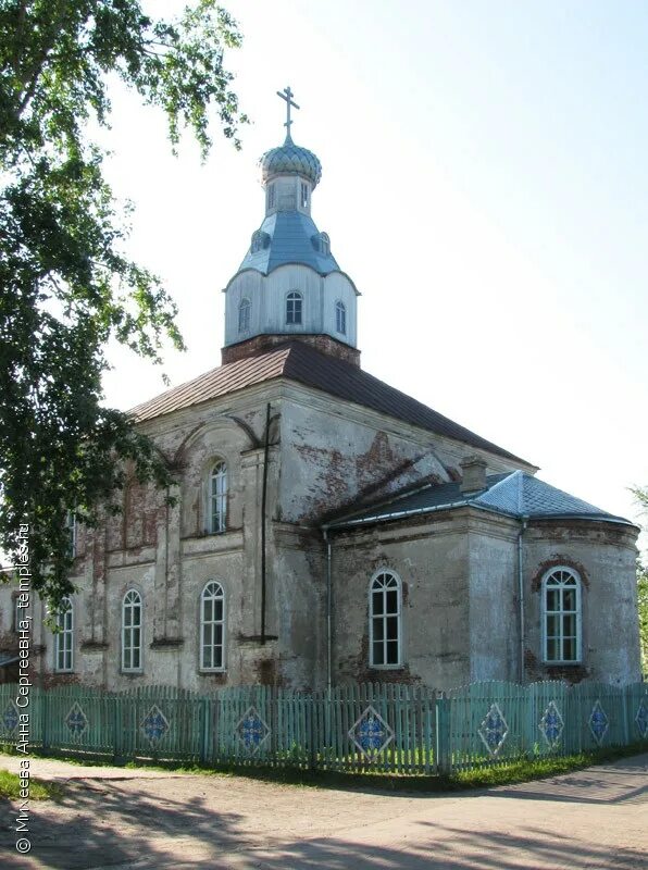 Шенкурский свято-троицкий монастырь. Храм зосимы и савватия шенкурск. Троицкий шенкурский женский монастырь. Церковь зосимы и савватия ярославль. Шенкурск троицкая церковь.