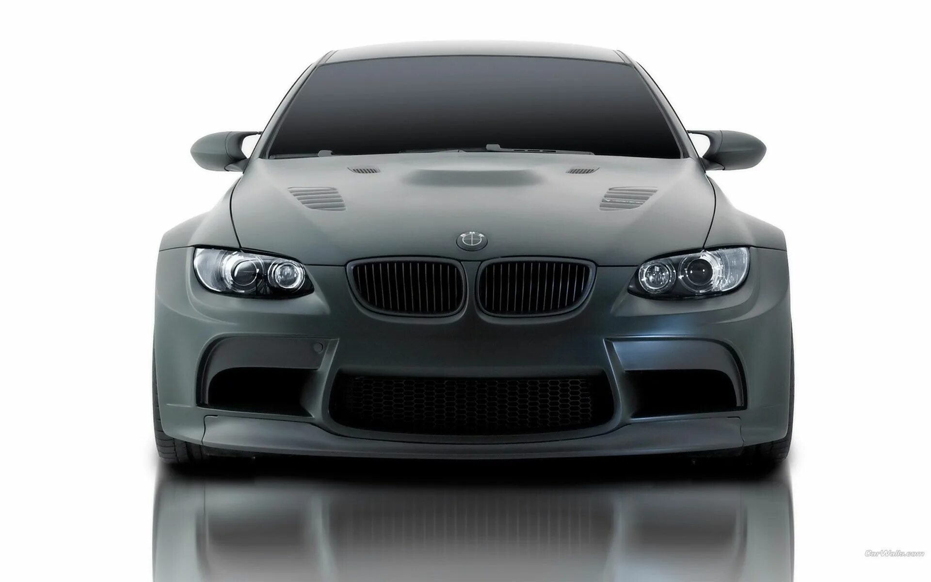 Черная машина перед. BMW m3 серая. BMW m3 e92. M3 e92 Vorsteiner. BMW m3 2010.