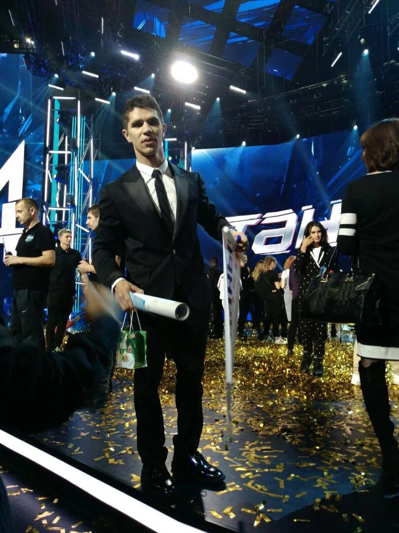 Уливанов танцы на ТНТ победитель.