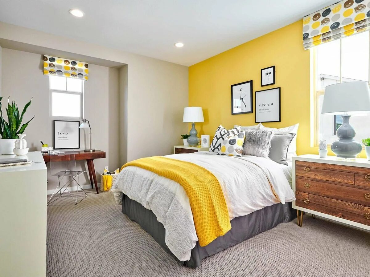 Цветовые решения в интерьере. Сочетание серого в комнате. Современные цвета в интерьере. Гостиная с серым диваном. Желтые стены в интерьере.