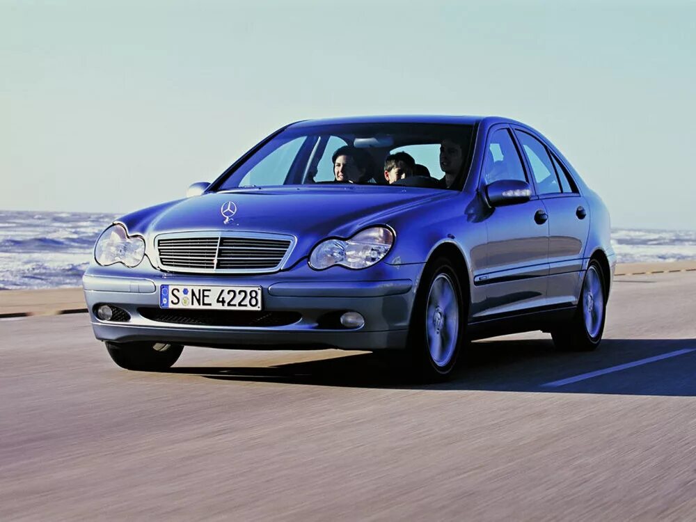 Мерседес бенц 2000 года. Mercedes Benz c180 w203. Mercedes-Benz w203 2000. Mercedes Benz c class w203. Mercedes Benz c200 w203.