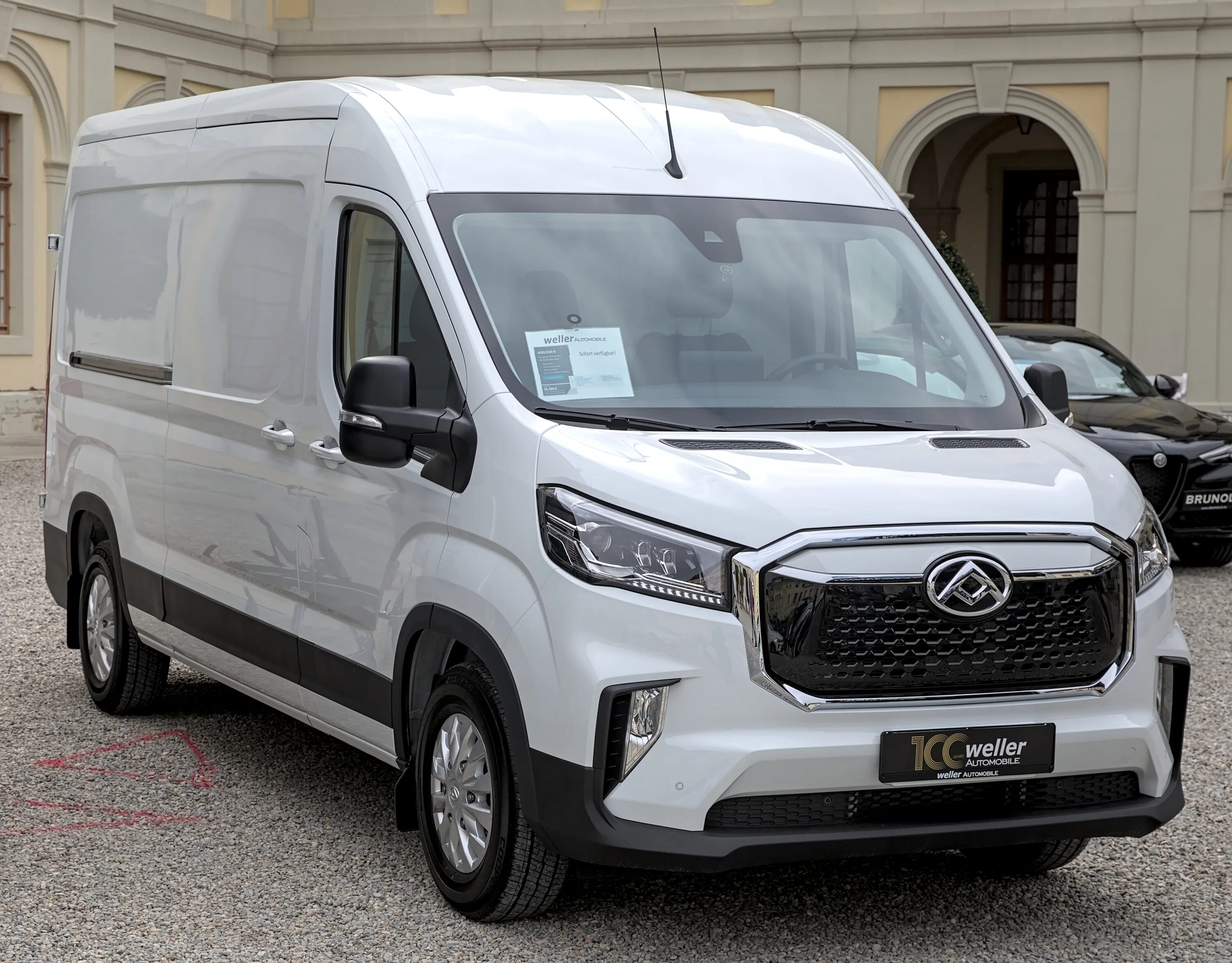 Saic maxus v90. Китайский максус микроавтобус. Мануал форд транзит 2. Максус фургон. Saic maxus.