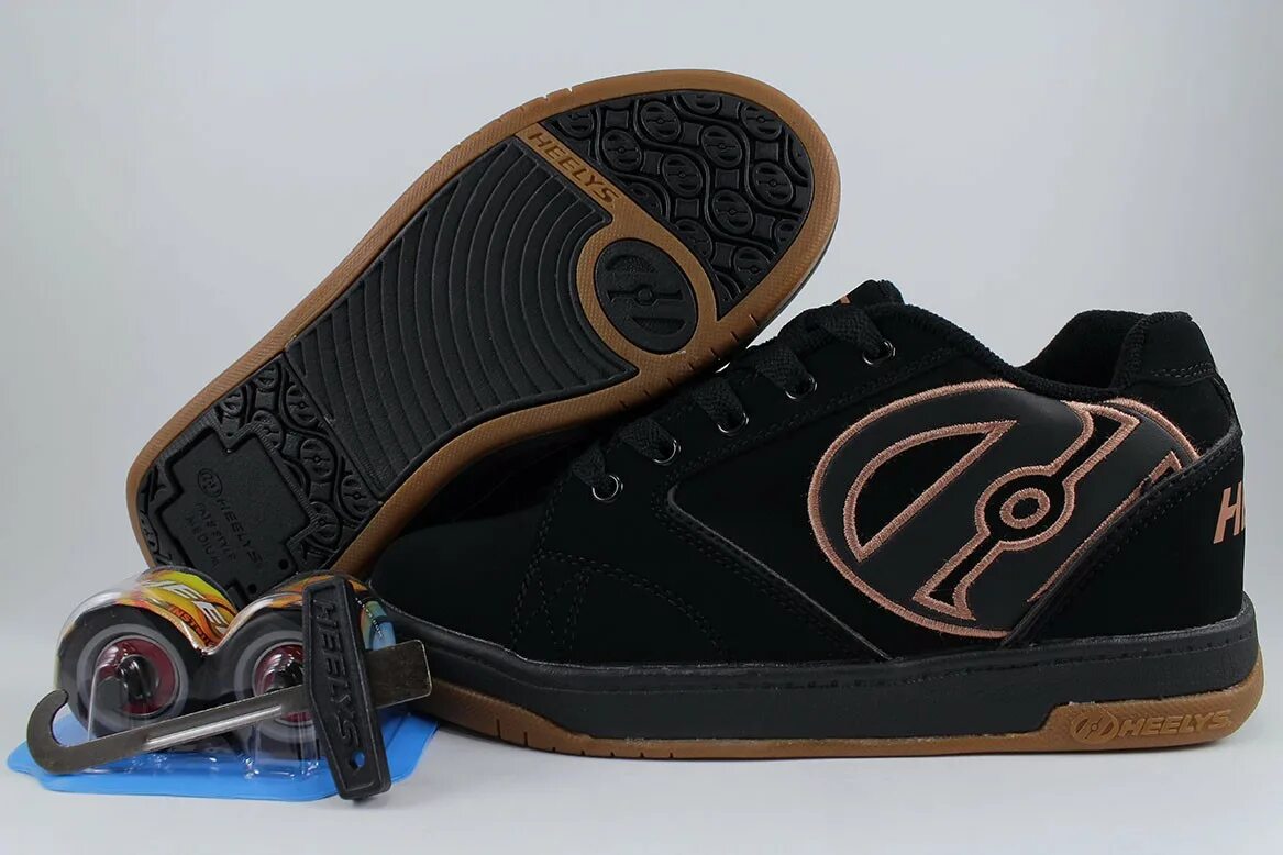 Кроссовки для скейта. Heelys 7225 Black. Heelys 7630. Olli Skate кроссовки. Кроссовки Heelys Double threat.