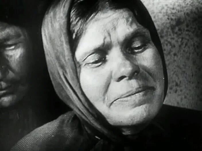 Мама горького фото Детство Горького (1938) кадры из фильма советские фильмы Кино-Театр.Ру