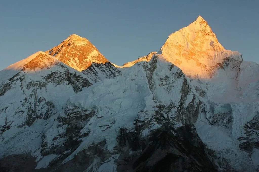 Гора Эверест(Джомолунгма). Гора Эверест (Джомолунгма). Гималаи. Вершины: гора Джомолунгма (Эверест),. Гора Эверест 8848 м.