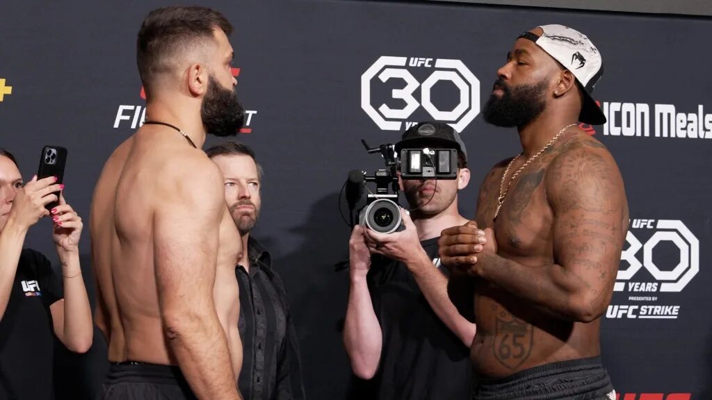 Mma прямая трансляция ufc. Боец мма александр волков. Магомед анкалаев юфс. Крис дакас боец. Вишняков валерий мма.