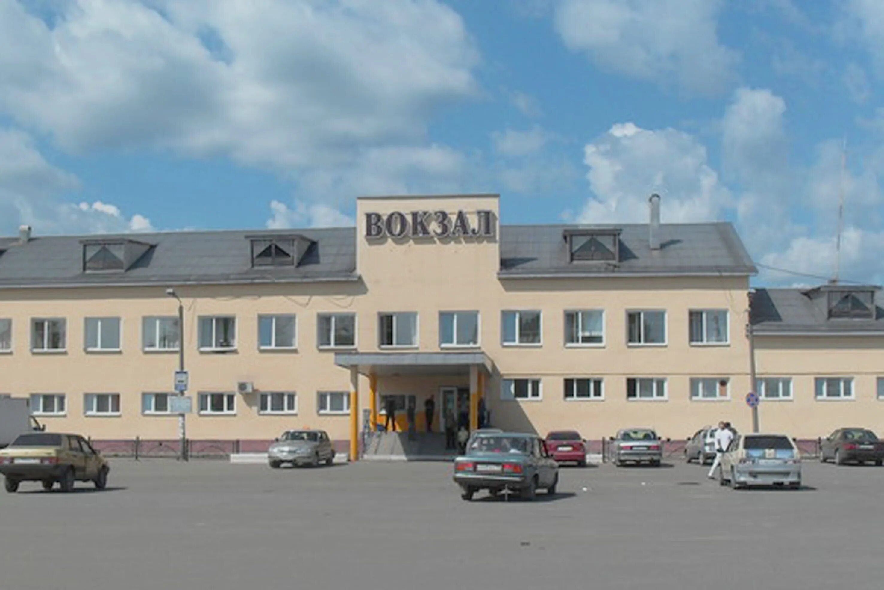 Микунь в 14. Станция микунь республика коми. микунь жд вокзал. микунь площадь. микунь достопримечательности.