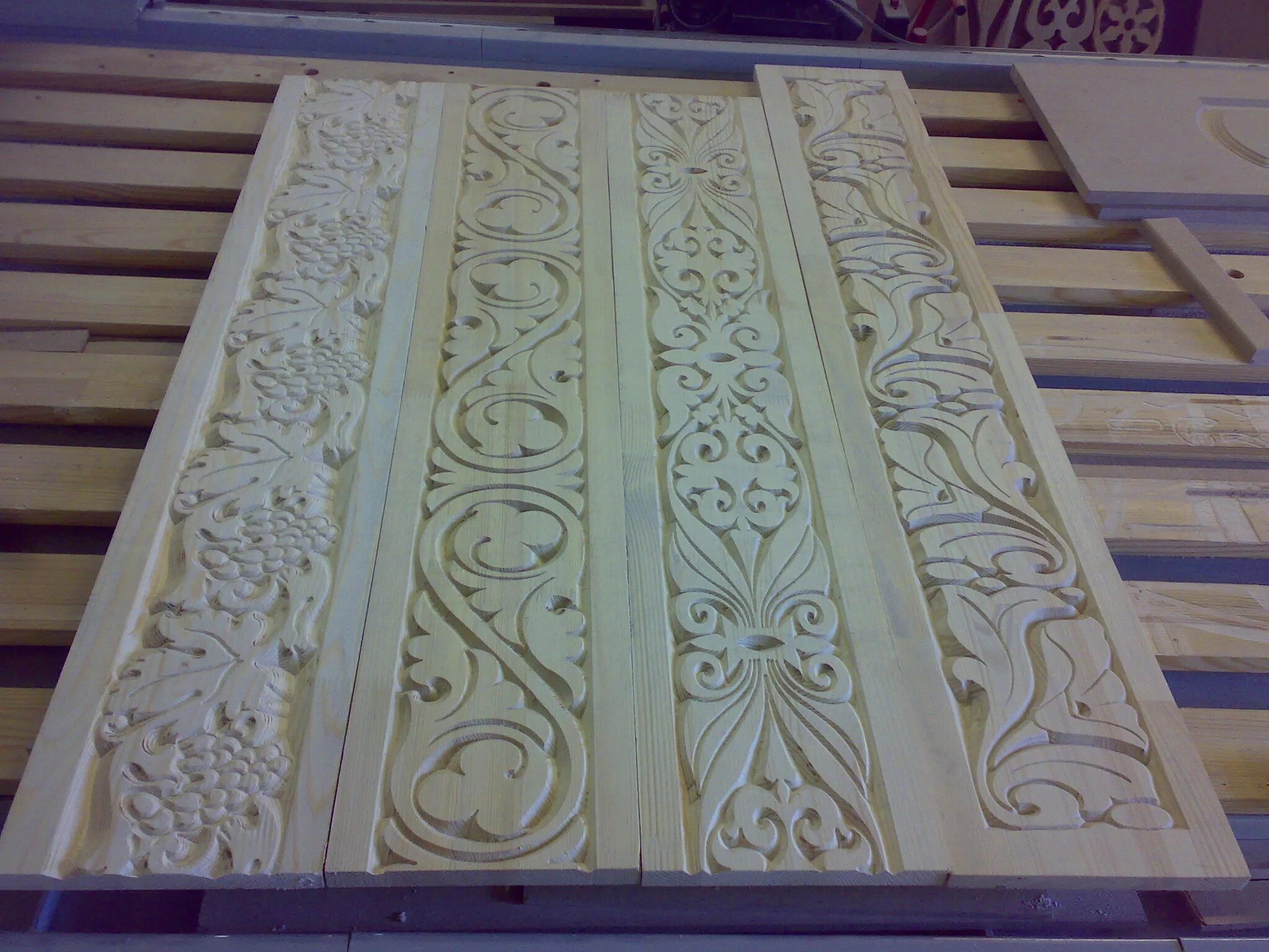 фрезеровка по средней линии арткам. узоры для фрезеровки по средней линии. фреза чпу для гравировки по средней линии. фасады с гравировкой по средней линии. гравировка по средней линии.