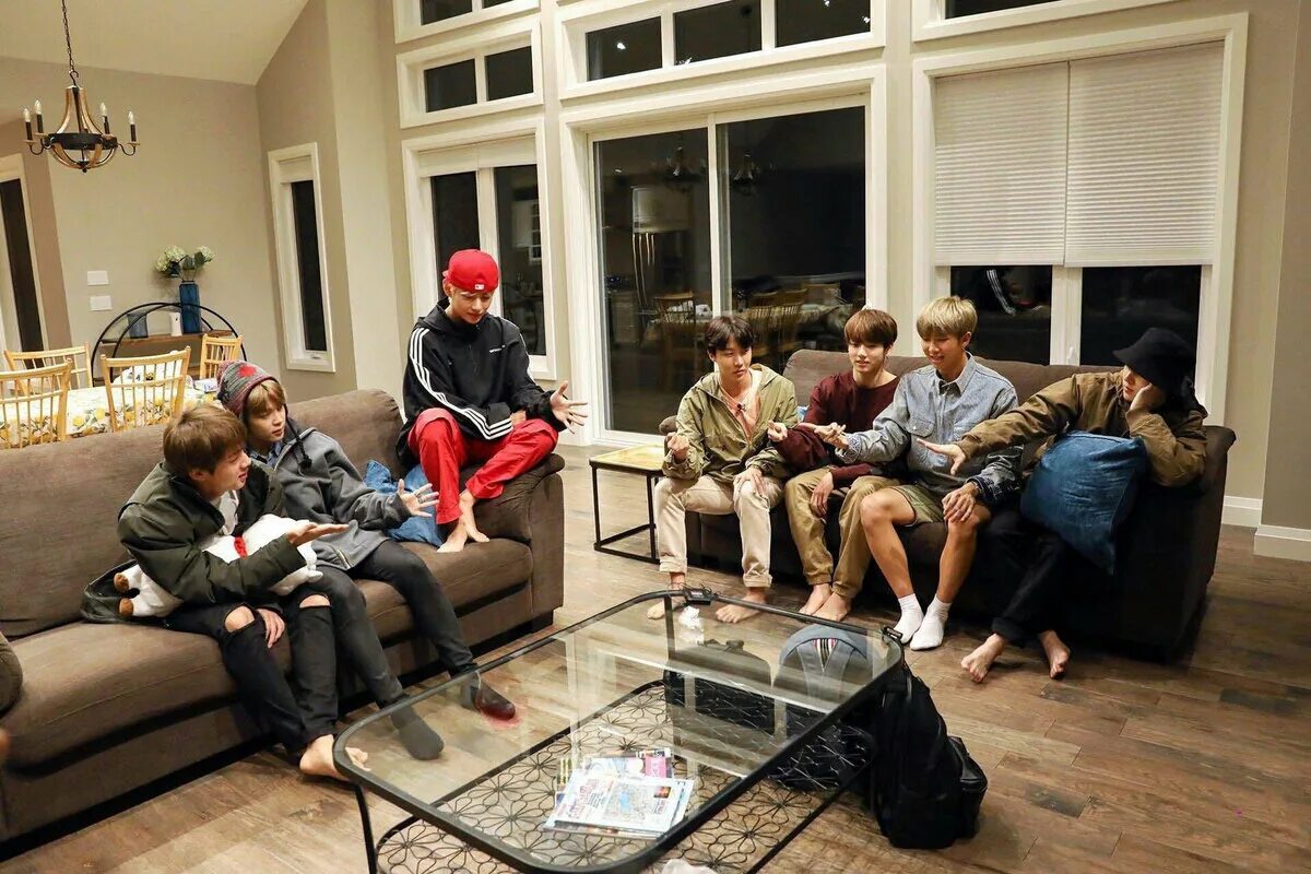 Bts run. Ран бтс 70. run bts ep 70. dallyeola bangtan! сериал. ран бтс 70 эпизод.