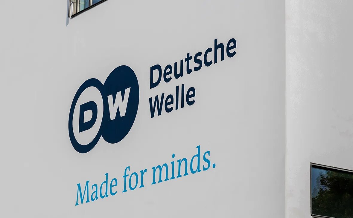 Дойче велле на русском прямой эфир. Телеканал deutsche welle. Dw телеканал. Дойче велле. Dw телеканал.