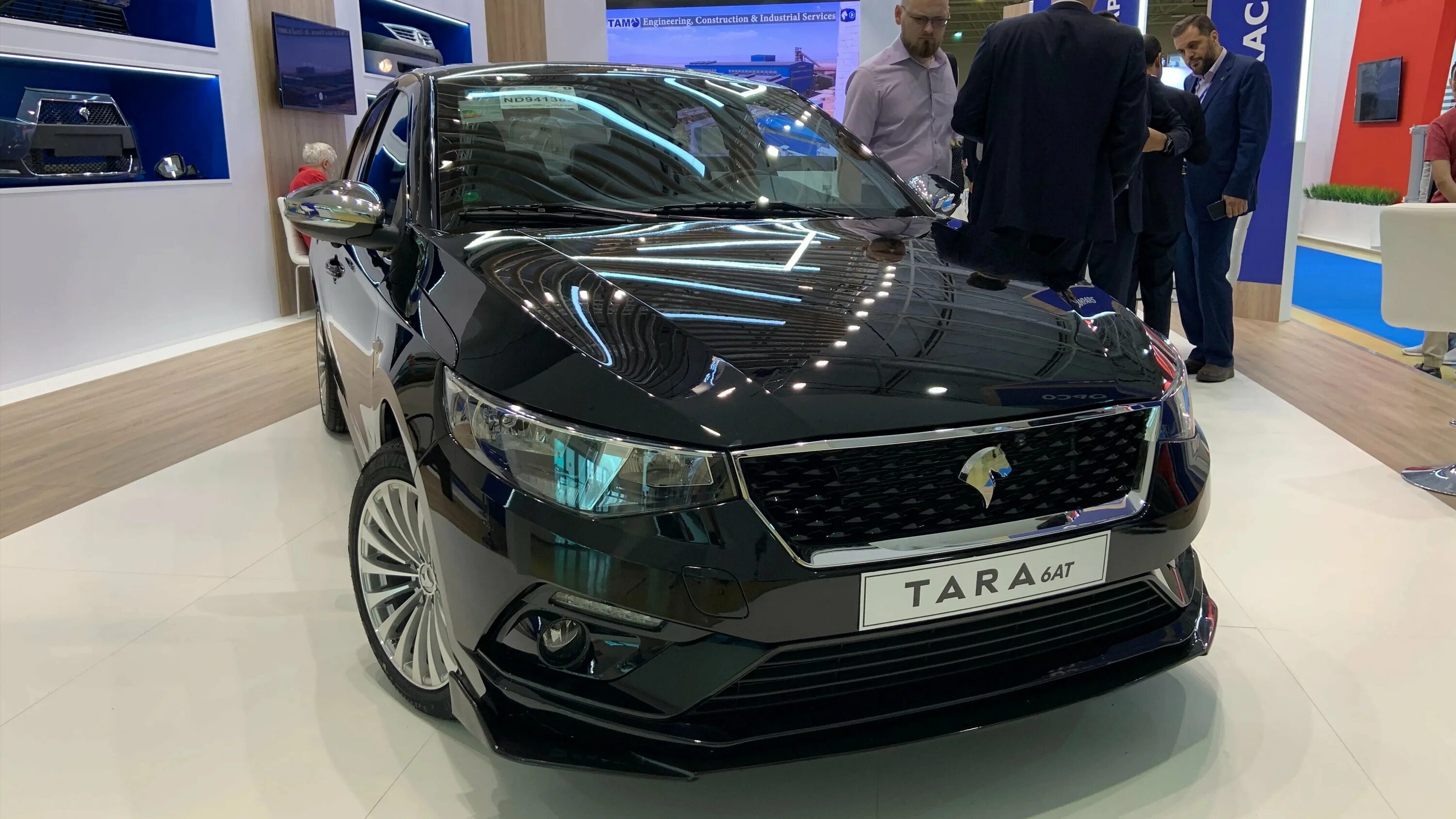 Так выглядит иранский заменитель Lada Vesta для России. В Москве показали седан 