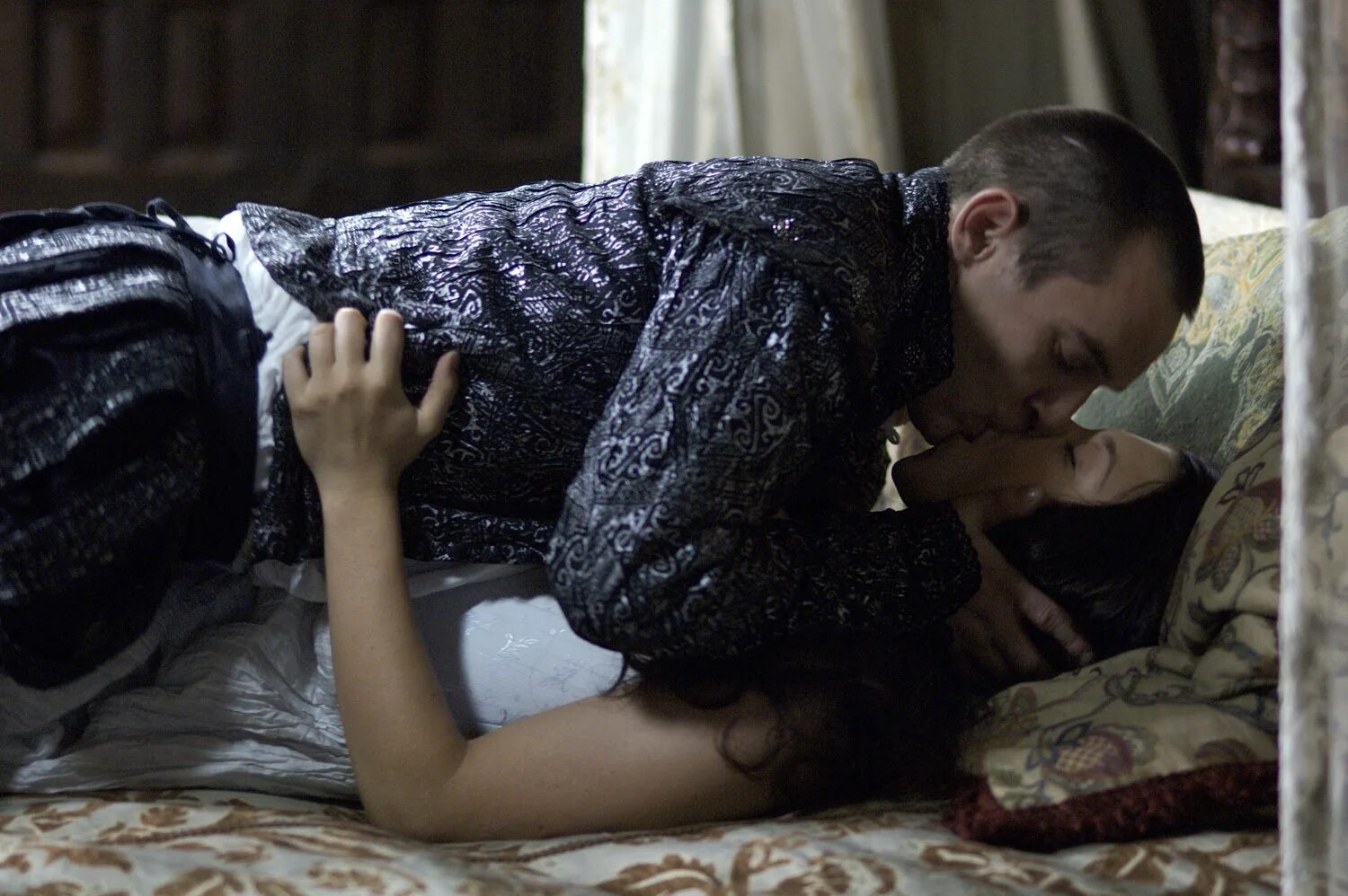 генрих 8 тюдоры. тюдоры 4 сезон. тюдоры / the tudors (2007). джонатан риз майерс тюдоры 4 сезон. тюдоры сериал 1 сезон 1 серия.