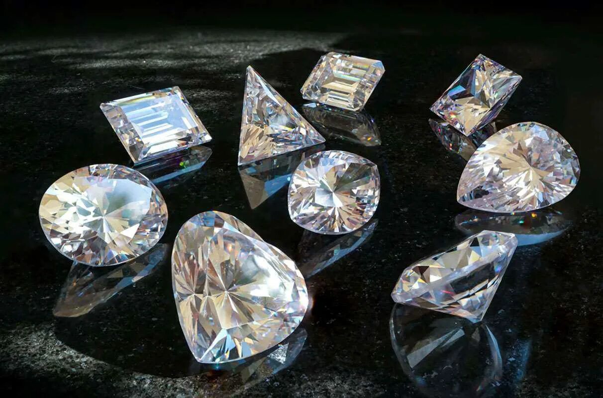 Какие драгоценные камни самые дорогие. Красивые бриллианты. Огранка драгоценных камней.