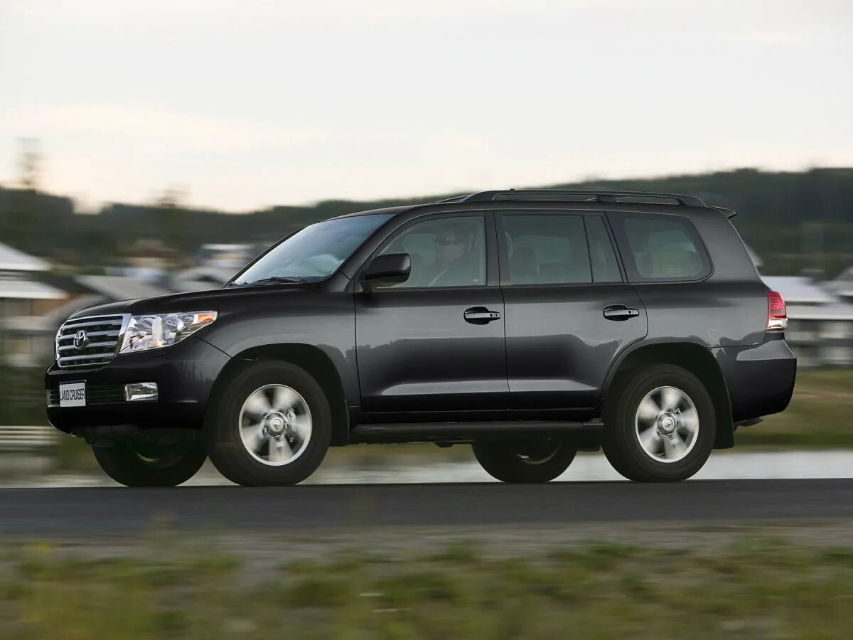 Ли 200 автомобиль. Тойота ленд Крузер. Land Cruiser 200. Toyota Land Cruiser 300. Toyota Land Cruiser 2008.