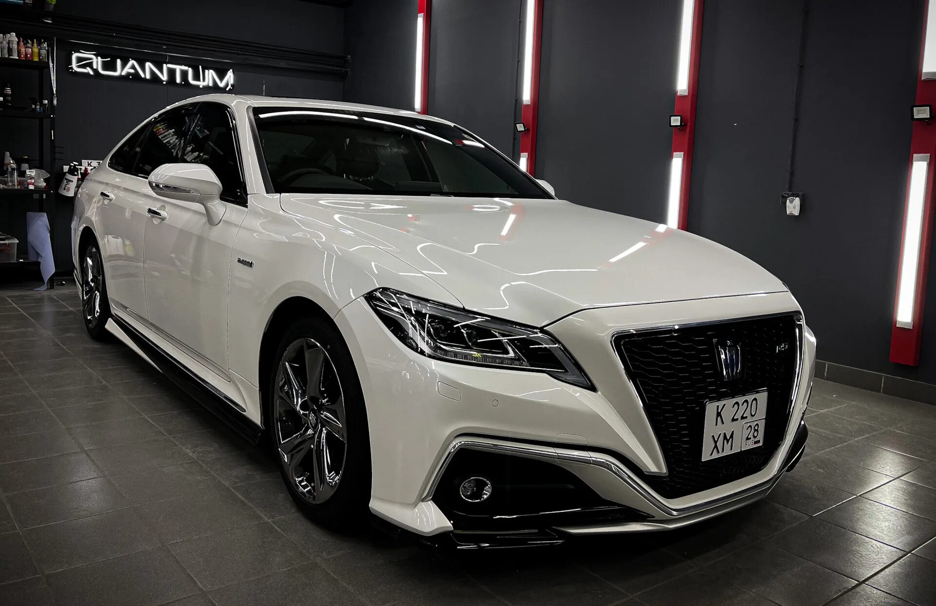 Advance rs. Crown 220 rs. toyota crown 220 rs. crown s220 trd. toyota crown 220 rs advance.