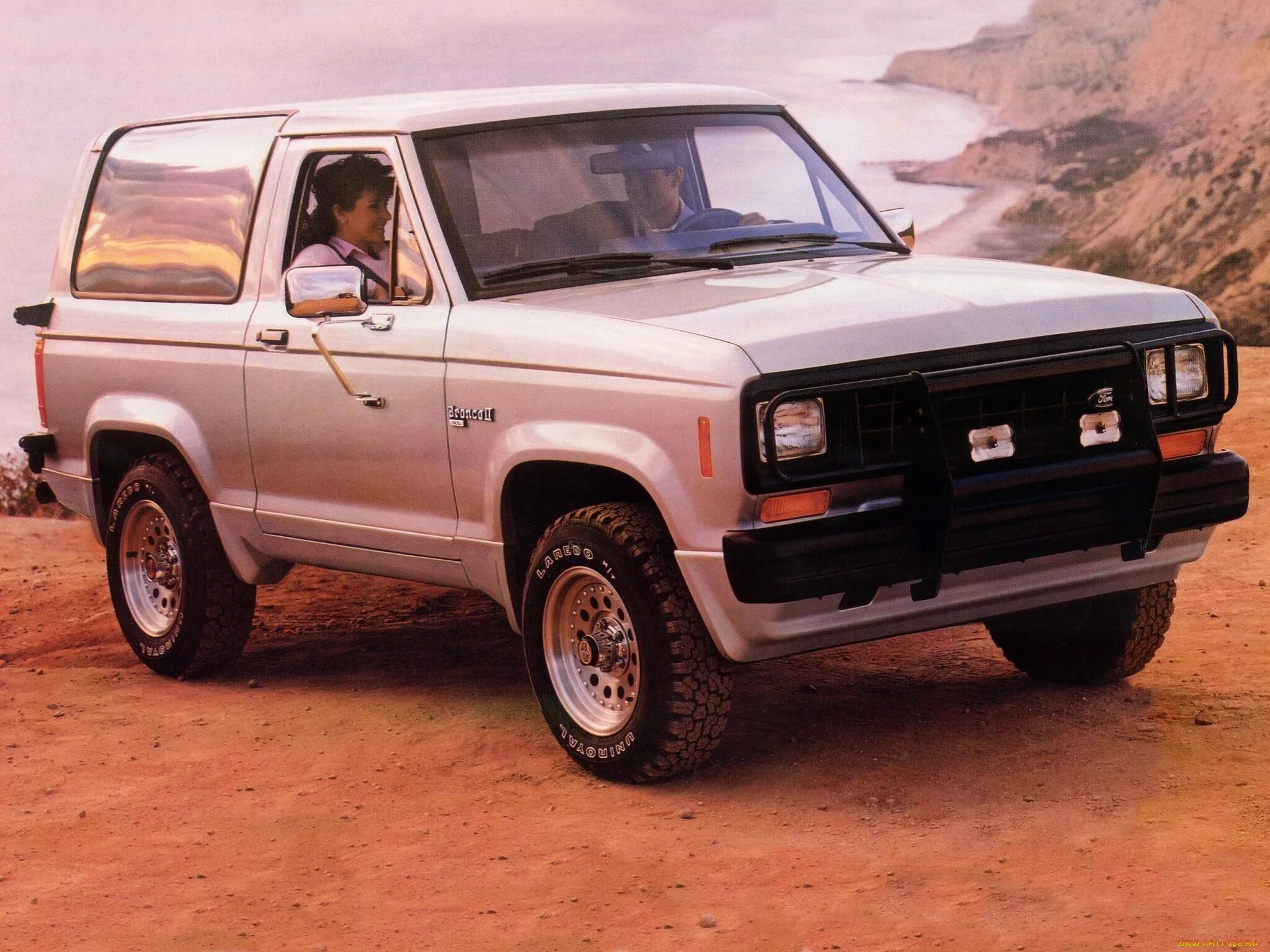 Ford ll. Форд ltd 1977. Форд бронко 1986. Мустанг кобра 1977. Форд бронко 2 поколения.