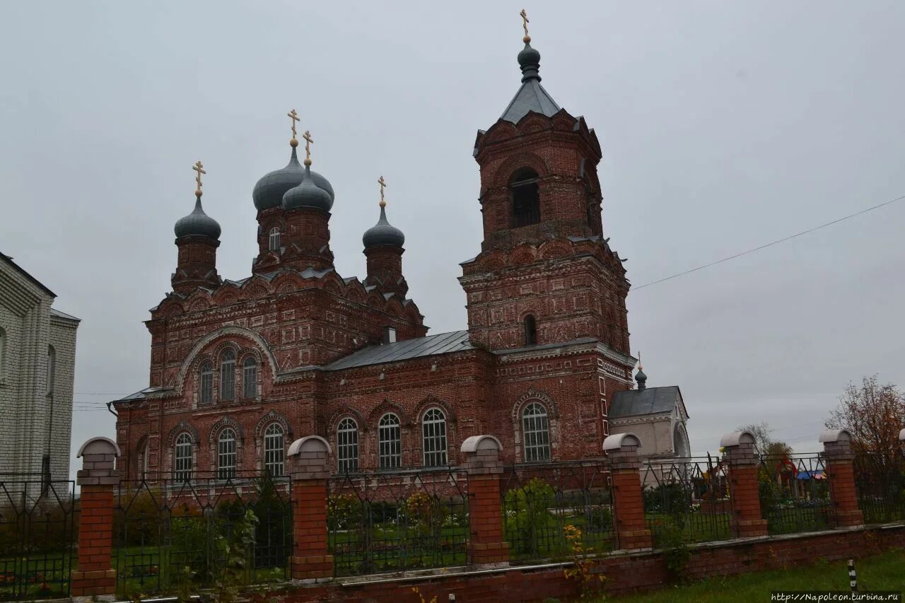 Поселки володарского района нижегородской области. Решетиха Церковь Николая Чудотворца. Церковь в Решетихе Володарского района. Храм в Решетихе Нижегородской области. Никольская Церковь Решетиха.