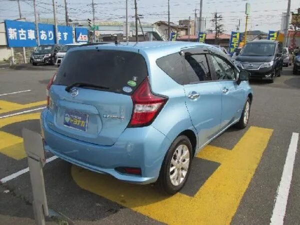 Купить б/у Nissan Note II Рестайлинг e-Power 1.2hyb AT (80 л.с.) гибрид автомат 
