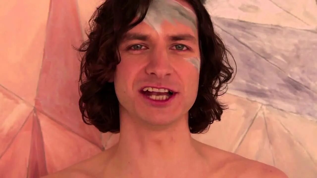 Gotye feat kimbra somebody. Готье Somebody. Gotye Kimbra. Готье певец Somebody. Somebody that i used to know Готье.