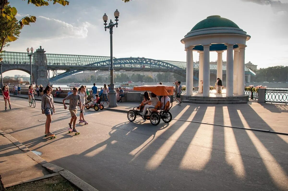 Фото где можно. Москва парк культуры имени Горького. ЦПКИО Горького Москва. Набережная в ЦПКИО им. Горького в Москве. Паро к Горького Москва.