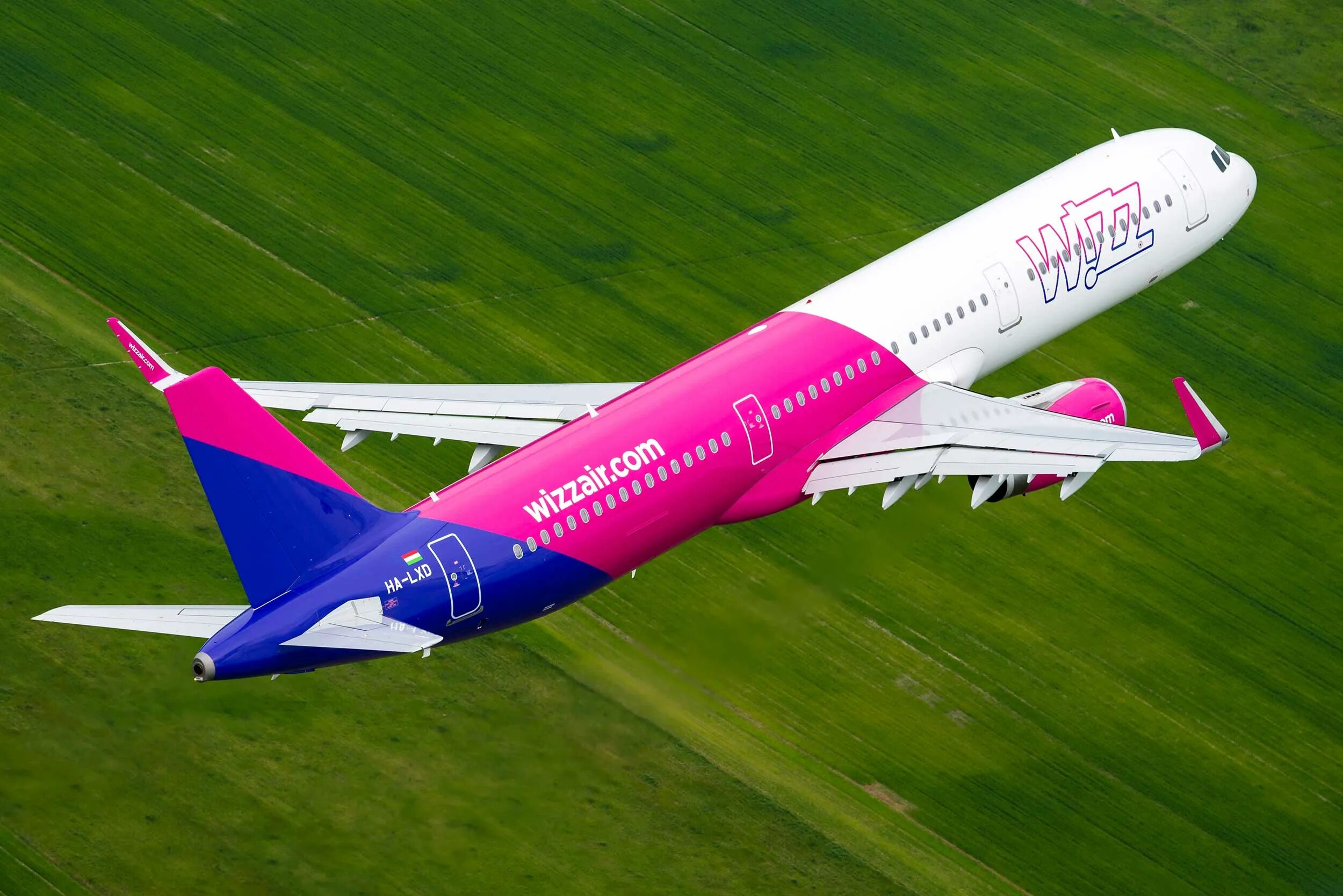 Wizz Air Абу Даби. Wizz Air a321neo. Airbus a321 Wizz Air. Airbus a321neo Wizz Air.