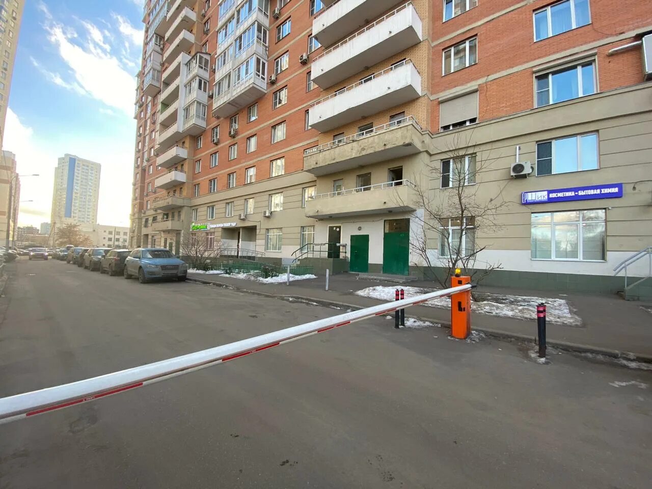 Ул осипенко 10. Ул полины осипенко 10к1. ул. полины осипенко, 10 корпус 1. москва, улица полины осипенко, 10к1. улица полины осипенко, 10к1 подъезд.