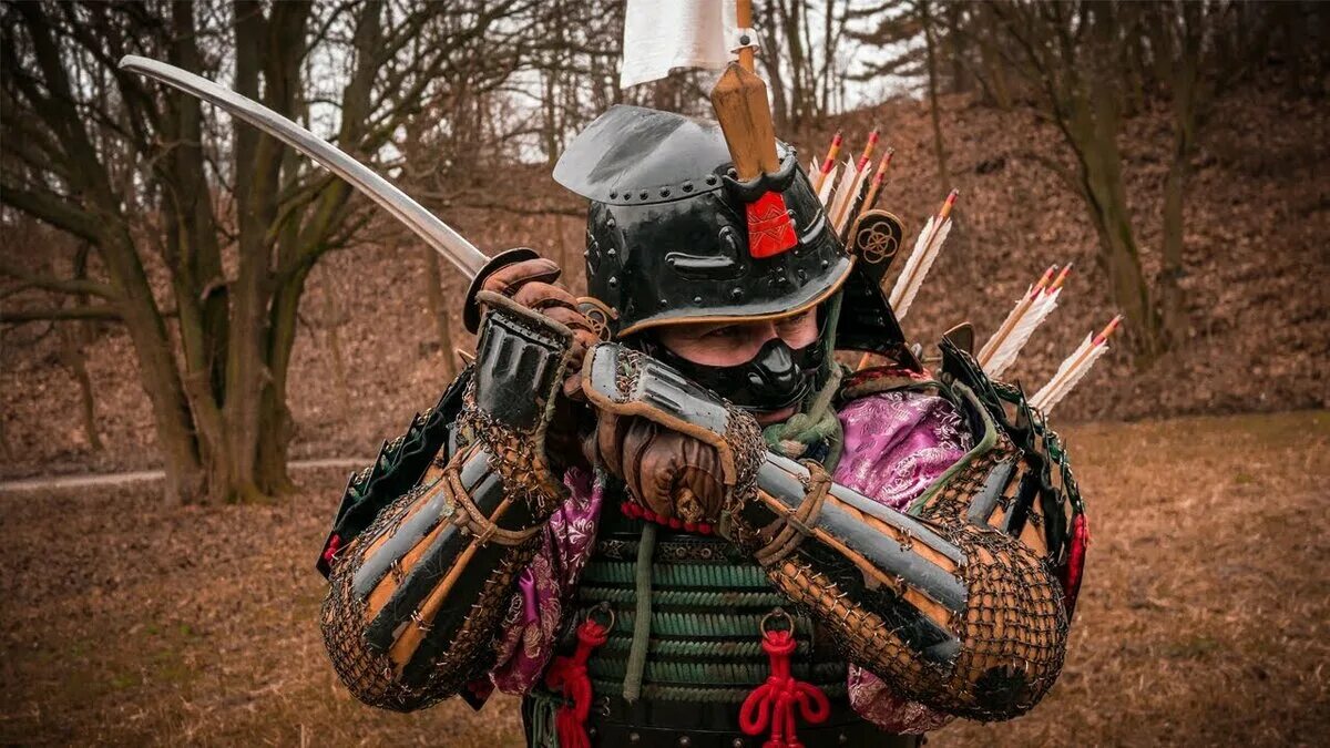 Самурай харакири сеппуку. Гарабей самурай. Кодекс чести самурая. Самураи в японии харакири. Самурай катана бусидо.