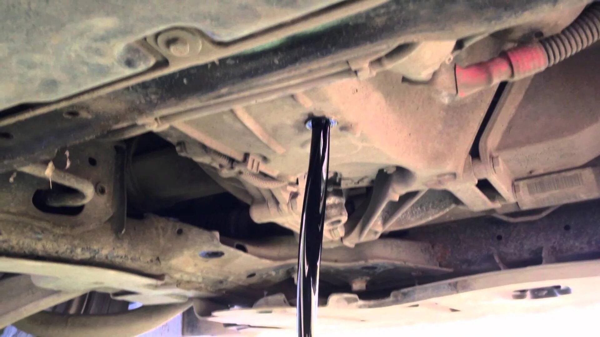 Мотор bmw f25 3. Замена масла в х3. 5. Масло в редуктор bmw e30. Жидкость гур х5 е70.