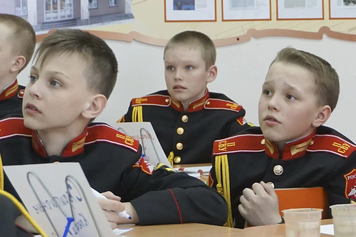 Звезда суворовского училища