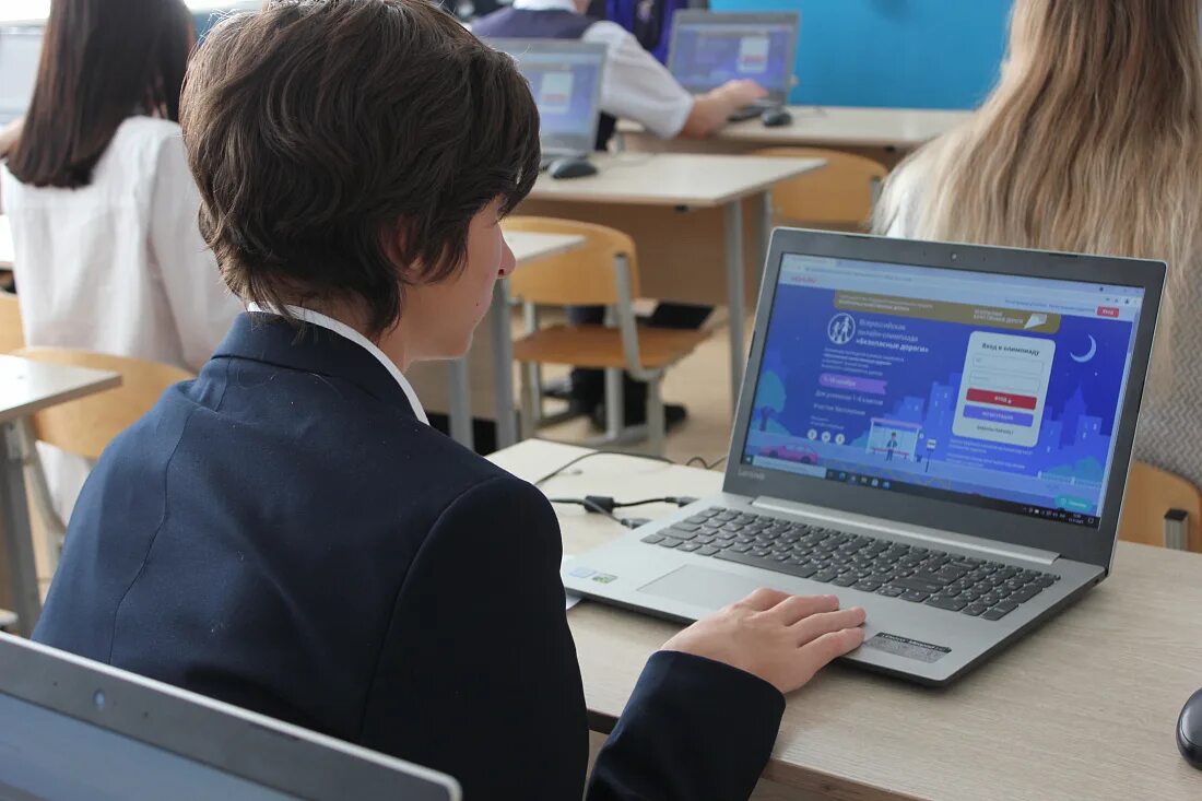 Этапы всероссийской олимпиады. График олимпиад 2021-2022 для школьников. Школьная олимпиада. Всрш. Всош логотип 2022.