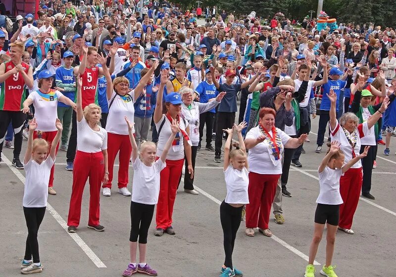 Новосибирск спортивные сайты. День города Новосибирск 2019. Город спорта. Спортивные праздники Новосибирска. День физической культуры в Новосибирске на набережной.