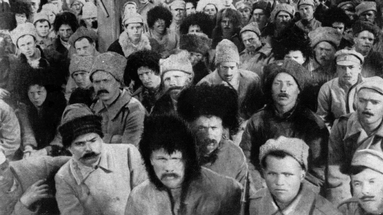 Большевики фото. Толпа революционеров. Лица Большевиков. Большевики обманули народ.