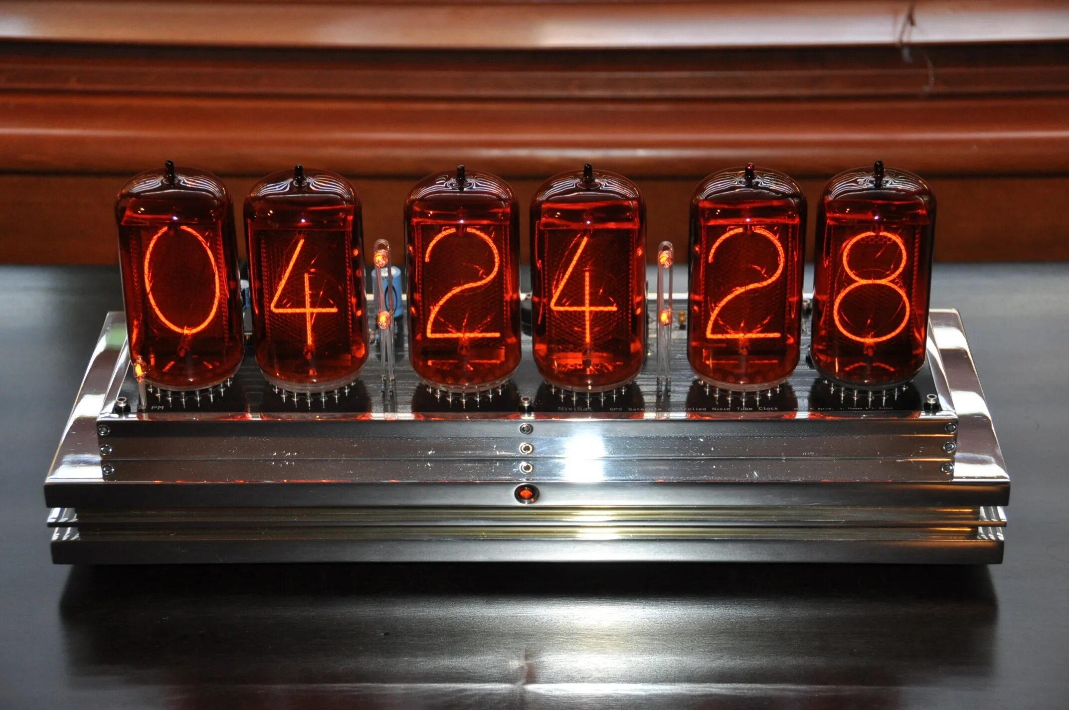 часы на 4 лампах. Nc1204 - часы на газоразрядных лампах ин1. часы на 4 лампах. газоразрядные индикаторы ин-12. ламповые часы past indicator.